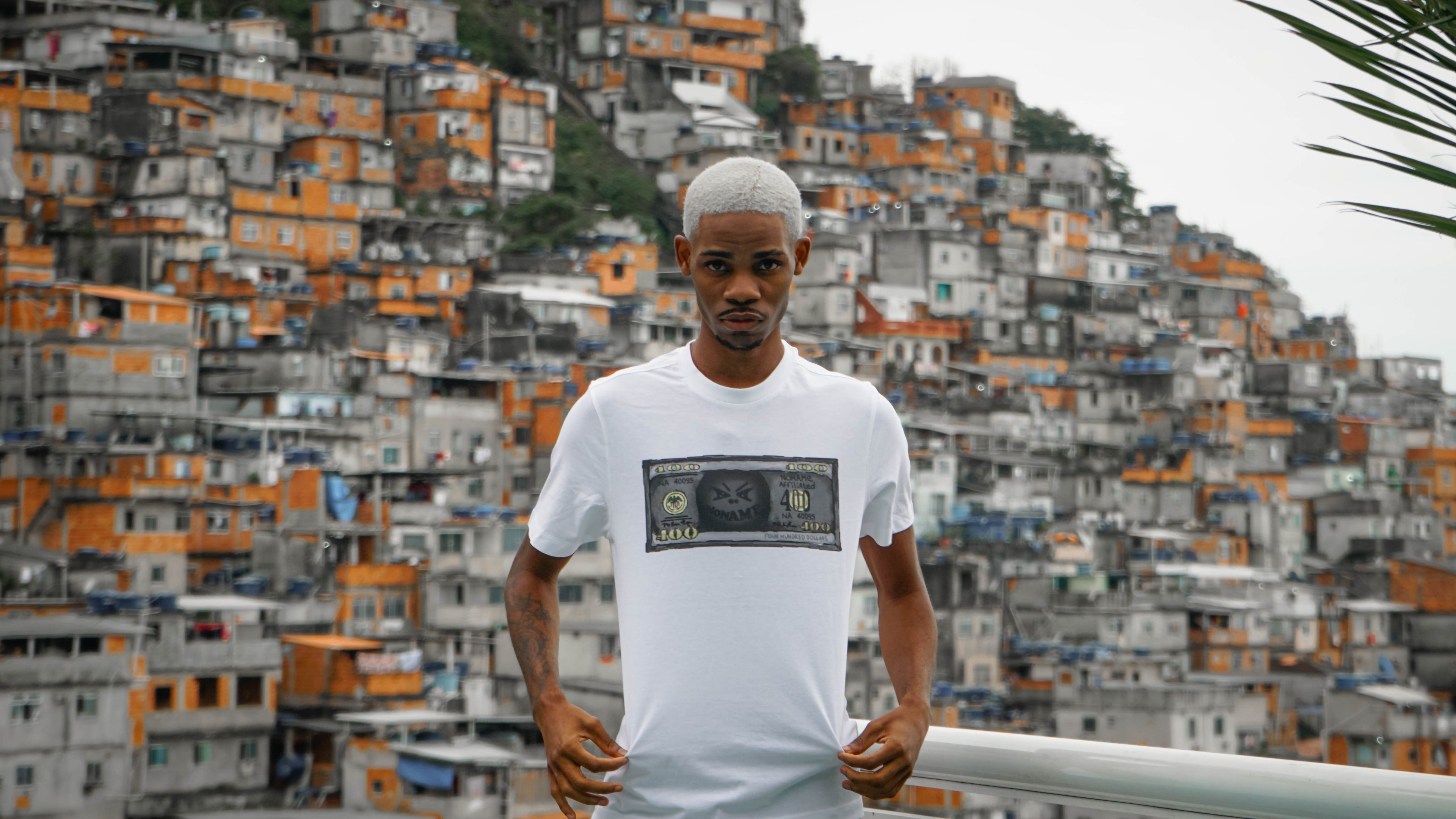 DOLLAR TEE